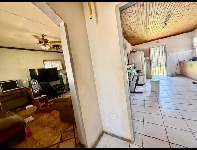 3 BEDROOM HOUSE FOR SALE IN VANDERBIJLPARK CW 6